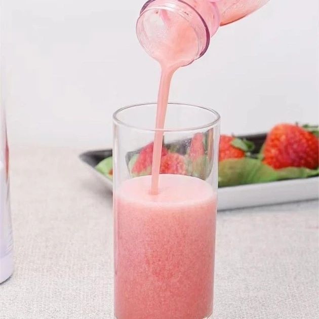 Портативний блендер у вигляді пляшки на 420мл Juicer YC-02 Компактний міксер для приготування смузі та коктейлів НФ-00008493/MX фото