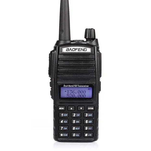 Портативная рация с гарнитурой и дальностью связи до 10 км Baofeng UV-82 8Вт 2800 мАч VEN-B2E/VEN фото